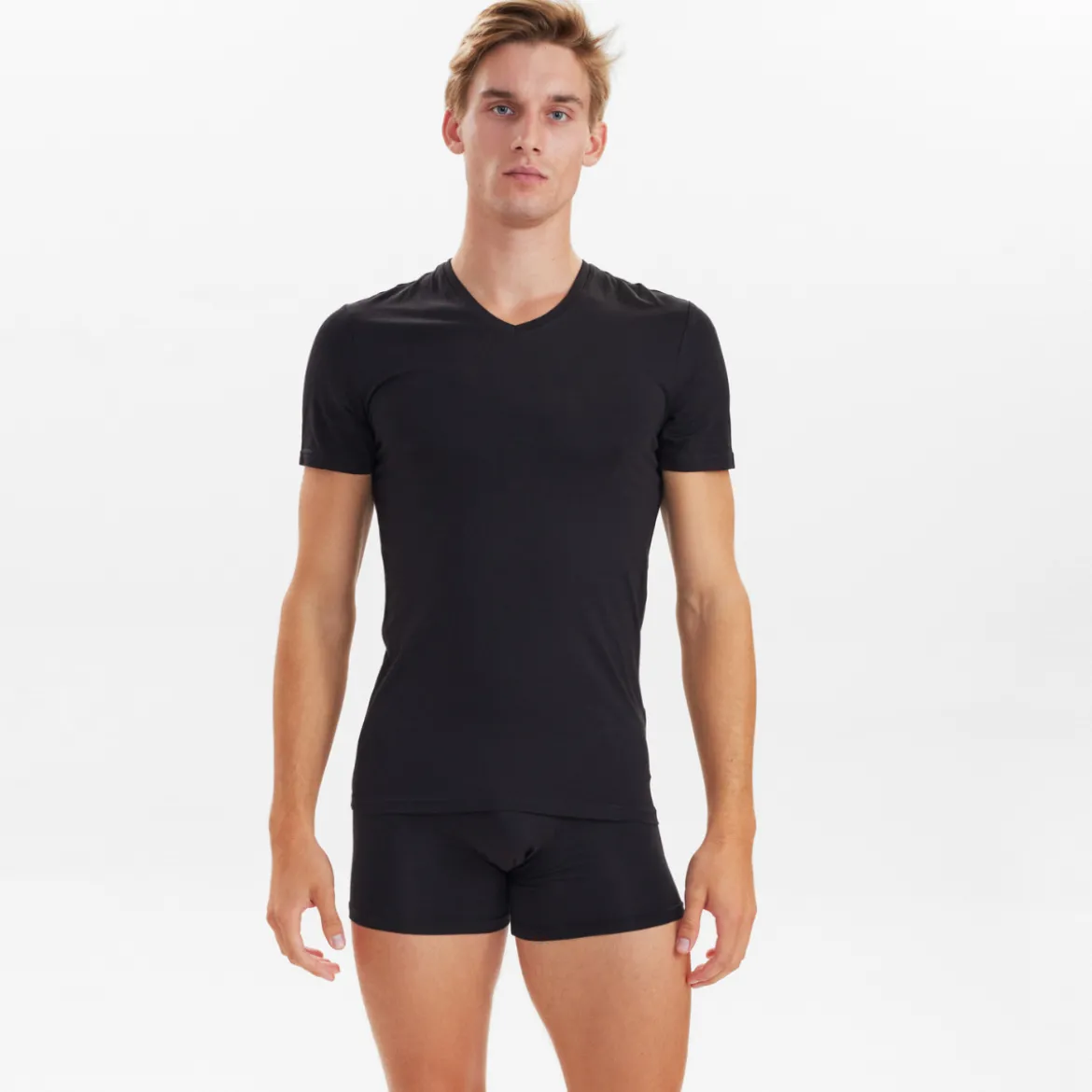 2 pak Sort slim fit bambus V-hals T-shirt