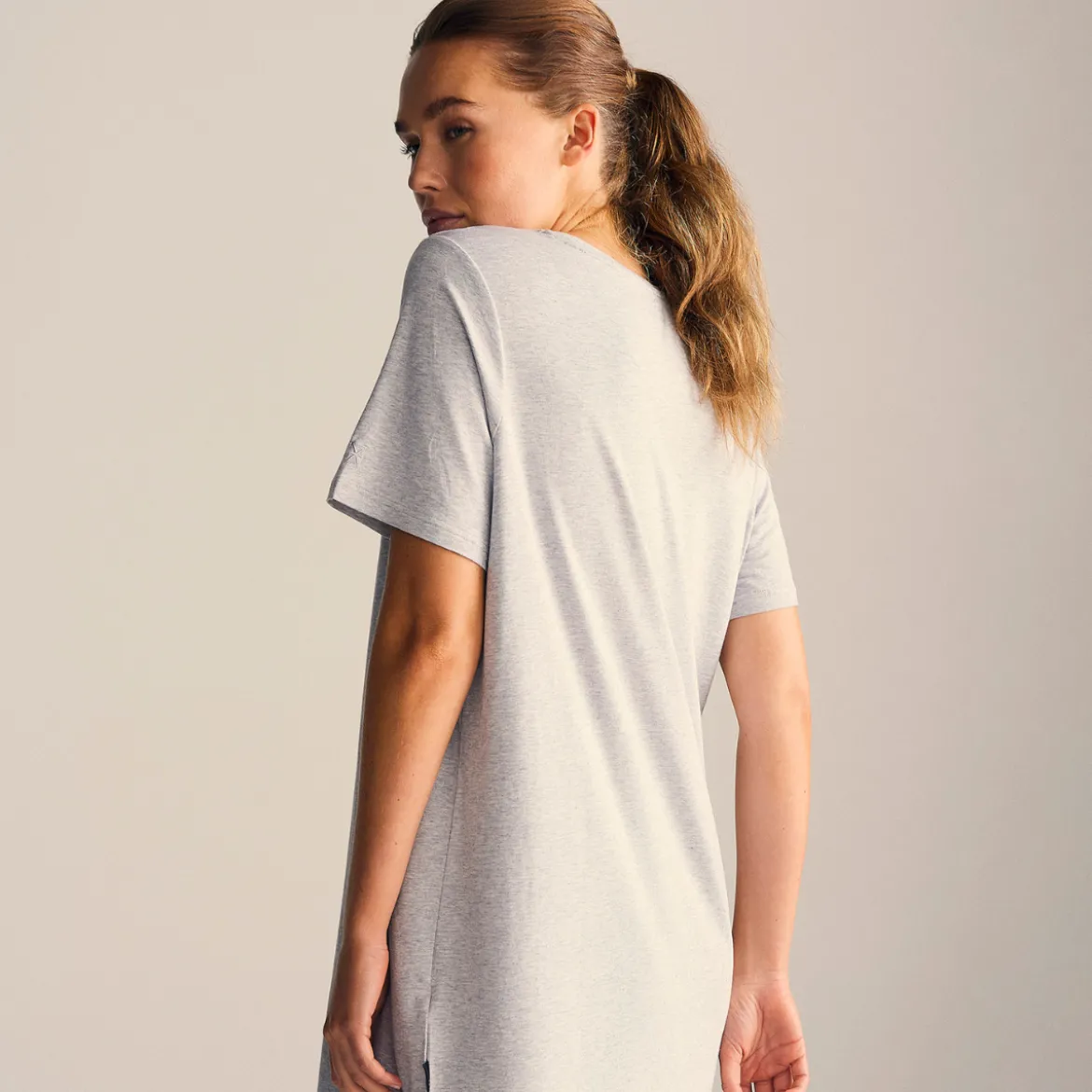 Grå bambus T-shirt kjole